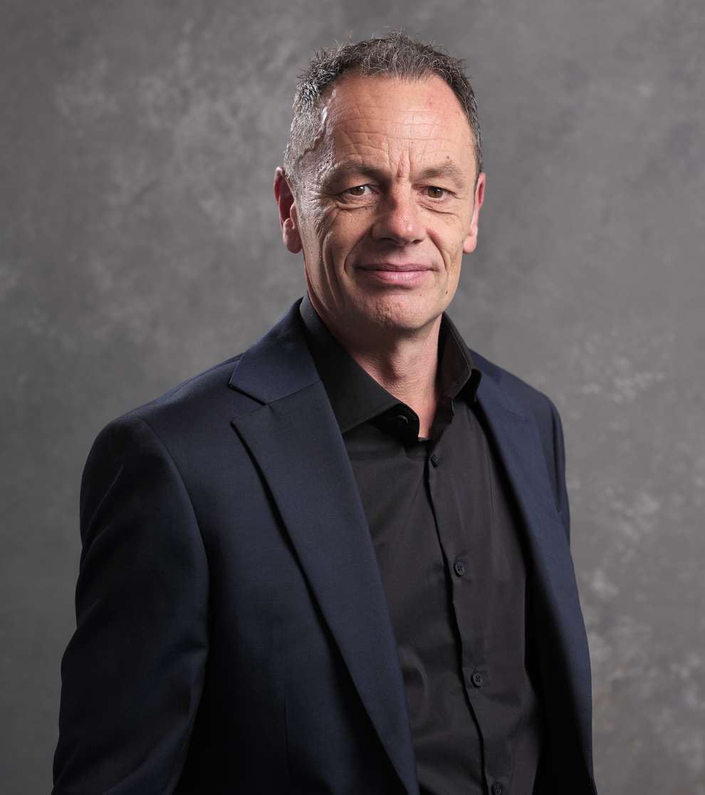Ian Bennett